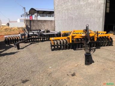 Grade Niveladora Controle Remoto 56x22x192 Espaçamento Imagem Grade Niveladora Controle Remoto 56x22x192 Espaçamento