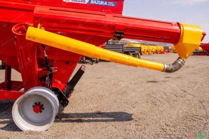 Imagem Carreta Graneleira Bazuka 15.000 FLEX Adubo e Graos com Embreagem - Sollus Imagem Carreta Graneleira Bazuka 15.000 FLEX Adubo e Graos com Embreagem - Sollus