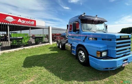 Caminhão Scania T113H 6X2 Topline