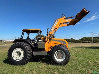 Imagem Trator Valtra Bh 180 4X4 c/ 3709 Horas c/ conjunto lamina e concha Tatu Imagem Trator Valtra Bh 180 4X4 c/ 3709 Horas c/ conjunto lamina e concha Tatu