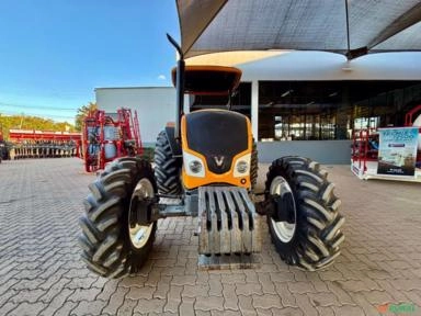 Imagem Trator VALTRA A750 4x4 ano 2017 com 2.750 horas c/  REDUTOR de Velocidade. Imagem Trator VALTRA A750 4x4 ano 2017 com 2.750 horas c/  REDUTOR de Velocidade.