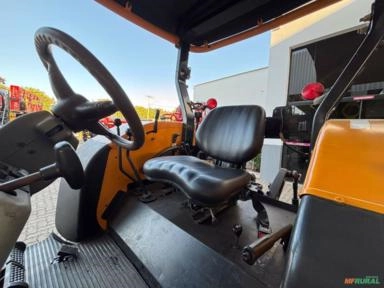 Imagem Trator VALTRA A750 4x4 ano 2017 com 2.750 horas c/  REDUTOR de Velocidade. Imagem Trator VALTRA A750 4x4 ano 2017 com 2.750 horas c/  REDUTOR de Velocidade.