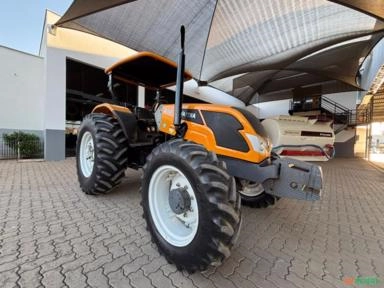 Imagem Trator VALTRA A750 4x4 ano 2017 com 2.750 horas c/  REDUTOR de Velocidade. Imagem Trator VALTRA A750 4x4 ano 2017 com 2.750 horas c/  REDUTOR de Velocidade.