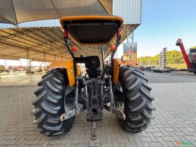 Imagem Trator VALTRA A750 4x4 ano 2017 com 2.750 horas c/  REDUTOR de Velocidade. Imagem Trator VALTRA A750 4x4 ano 2017 com 2.750 horas c/  REDUTOR de Velocidade.