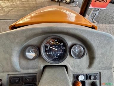 Imagem Trator VALTRA A750 4x4 ano 2017 com 2.750 horas c/  REDUTOR de Velocidade. Imagem Trator VALTRA A750 4x4 ano 2017 com 2.750 horas c/  REDUTOR de Velocidade.