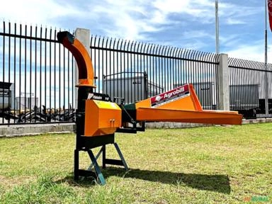 Picadeira Pp-47 Pinheiro Com Cavalete Imagem Picadeira Pp-47 Pinheiro Com Cavalete