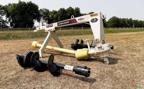 Perfurador De Solo Com Broca De 9" 12" E Cardan - Baldan Imagem Perfurador De Solo Com Broca De 9" 12" E Cardan - Baldan