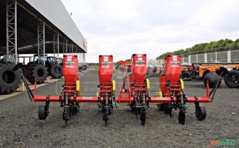 Plantadeira 4 Linhas Plb Directa Com Roda De Borracha 4 X 3800 Mm - Baldan Imagem Plantadeira 4 Linhas Plb Directa Com Roda De Borracha 4 X 3800 Mm - Baldan