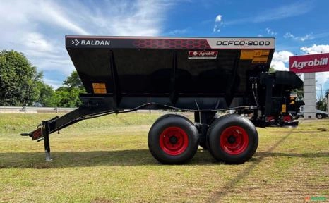 Distribuidor De Calcario Dcfco 8000 Com Motor Hidraulico - Baldan Imagem Distribuidor De Calcario Dcfco 8000 Com Motor Hidraulico - Baldan