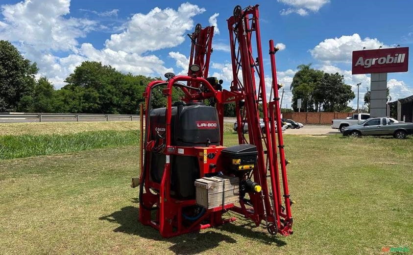 Pulverizador Liri 800L Barra 18 Metros Abertura Hidraulica E Corte De Secao Eletrica Baldan Imagem Pulverizador Liri 800L Barra 18 Metros Abertura Hidraulica E Corte De Secao Eletrica Baldan