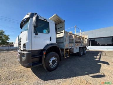 Caminhão Calda pronta VW 26-280 6x4 Traçado ano 2014 c/ 112.160 km Imagem Caminhão Calda pronta VW 26-280 6x4 Traçado ano 2014 c/ 112.160 km