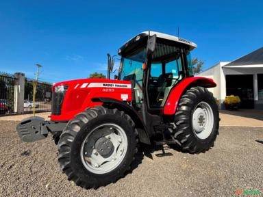 Trator Massey Ferguson 4283 4x4 Ano 2017 com Redutor de Velocidade Imagem Trator Massey Ferguson 4283 4x4 Ano 2017 com Redutor de Velocidade