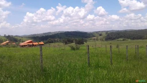 Chácara 1.700m² perto da cachoeira  em Bonfim - MG