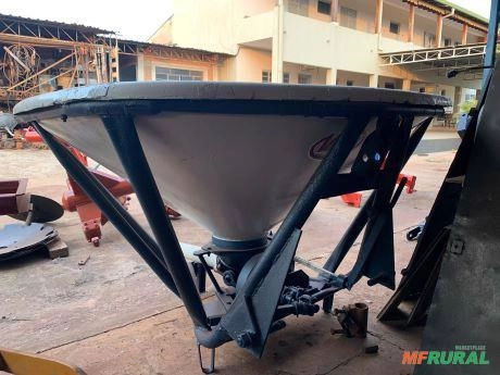 Calacareadeira/adubadeira marca Vicon de 1.200 kgs Imagem Calacareadeira/adubadeira marca Vicon de 1.200 kgs