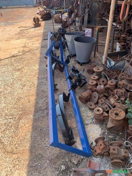 Cultivador adubador de cereais marca Jumil Imagem Cultivador adubador de cereais marca Jumil