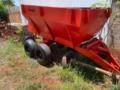 Calcareadeira e Distribuidor de Esterco Nogueira 7500 kg – Alta Eficiência no Campo Imagem Calcareadeira e Distribuidor de Esterco Nogueira 7500 kg – Alta Eficiência no Campo