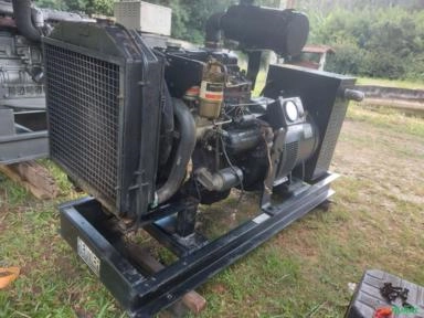 Gerador 55kVA Perkins Automático Imagem Gerador 55kVA Perkins Automático