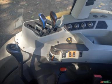 Imagem TRATOR VALTRA A84S 4X4 CABINE Imagem TRATOR VALTRA A84S 4X4 CABINE