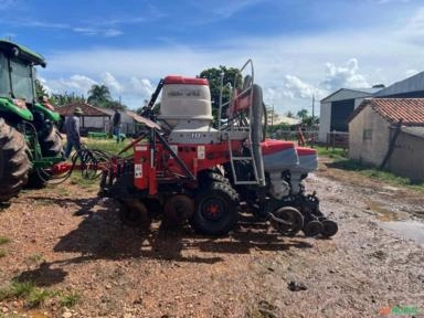 Imagem PLANTADEIRA JUMIL 3090PD Pneumática 9 linhas de 45cm dosador Fertysistem no adubo Ano 2014 Imagem PLANTADEIRA JUMIL 3090PD Pneumática 9 linhas de 45cm dosador Fertysistem no adubo Ano 2014