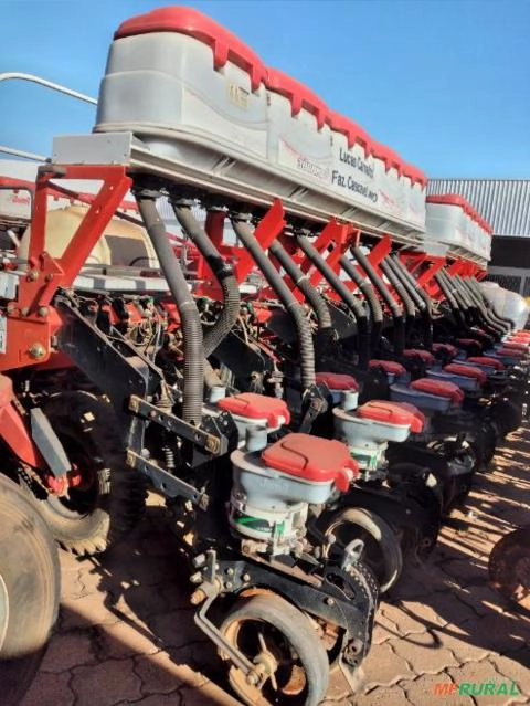 PLANTADEIRA MAGNUM 3080PD PANTOGRAFICA SR MG 20 LINHAS Ano 2015 Jumil Imagem PLANTADEIRA MAGNUM 3080PD PANTOGRAFICA SR MG 20 LINHAS Ano 2015 Jumil