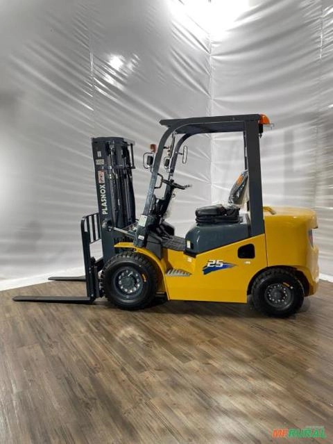 EMPILHADEIRA 2.5T DIESEL Imagem EMPILHADEIRA 2.5T DIESEL
