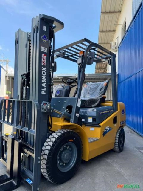 Empilhadeira 2.5T-Plasnox Imagem Empilhadeira 2.5T-Plasnox