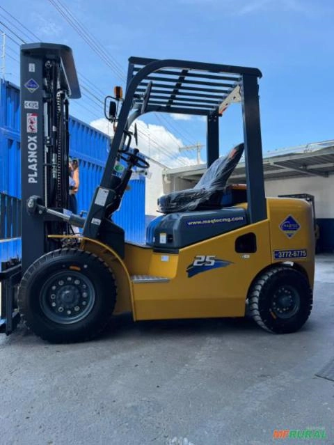 Imagem EMPILHADEIRA DIESEL | PLASNOX | 2.5T | TORRE 3MTS Imagem EMPILHADEIRA DIESEL | PLASNOX | 2.5T | TORRE 3MTS