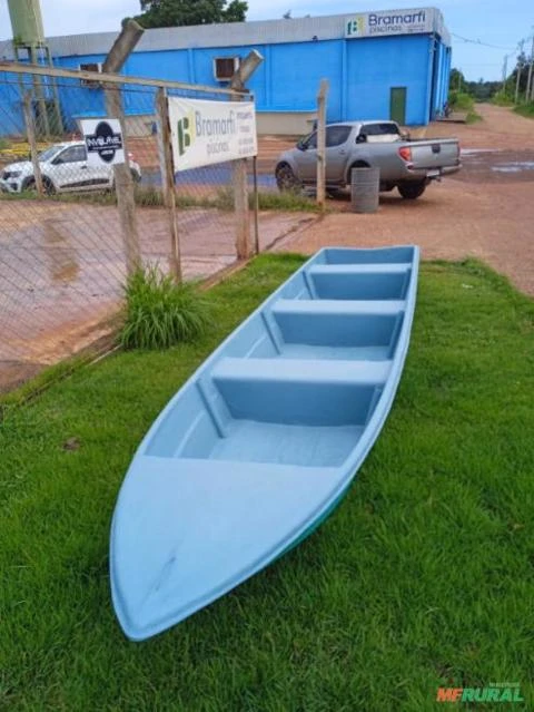 Barcos e Canoas de fibra