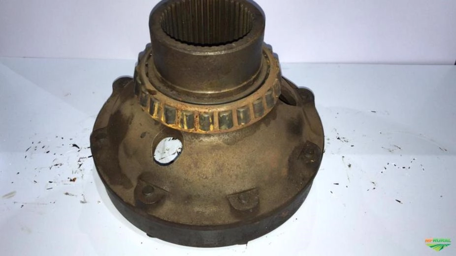 CUBO COM ENGRENAGEM TRASEIRA DA PÁ CARREGADEIRA MICHIGAN 75 III Imagem CUBO COM ENGRENAGEM TRASEIRA DA PÁ CARREGADEIRA MICHIGAN 75 III