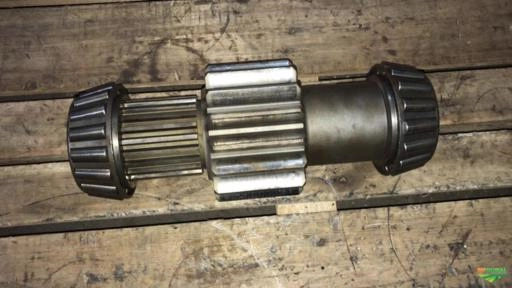 PINHÃO CENTRAL CILINDRICO DA MOTONIVELADORA Imagem PINHÃO CENTRAL CILINDRICO DA MOTONIVELADORA