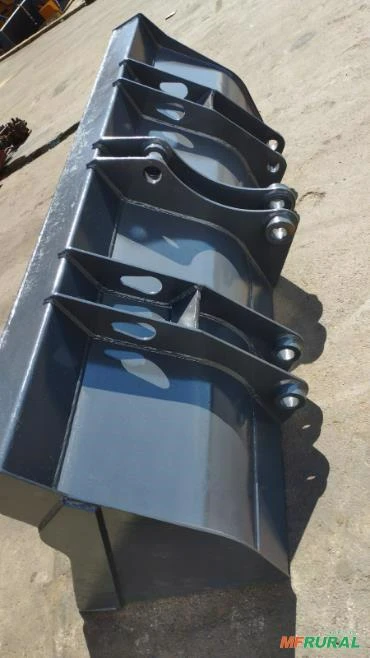 CONCHA PARA RETROESCAVADEIRA Imagem CONCHA PARA RETROESCAVADEIRA