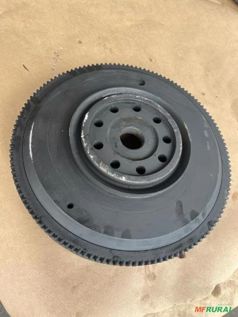 Imagem Volante do motor da motoniveladora Caterpillar Imagem Volante do motor da motoniveladora Caterpillar