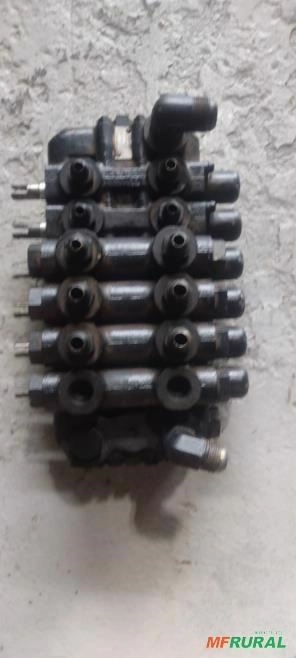 Imagem COMANDO HIDRAULICO DA RETROESCAVADEIRA MASSEY FERGUSON Imagem COMANDO HIDRAULICO DA RETROESCAVADEIRA MASSEY FERGUSON