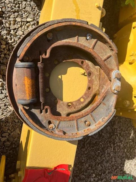 SAPATAS DE FREIO Imagem SAPATAS DE FREIO