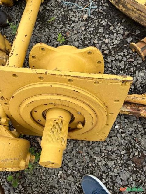 Imagem MANCAL DA MOTONIVELADORA CATERPILLAR Imagem MANCAL DA MOTONIVELADORA CATERPILLAR