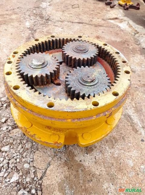 Imagem CUBO ORIGINAL DA RODA DA PÁ CARREGADEIRA CASE MODELO W20 E Imagem CUBO ORIGINAL DA RODA DA PÁ CARREGADEIRA CASE MODELO W20 E