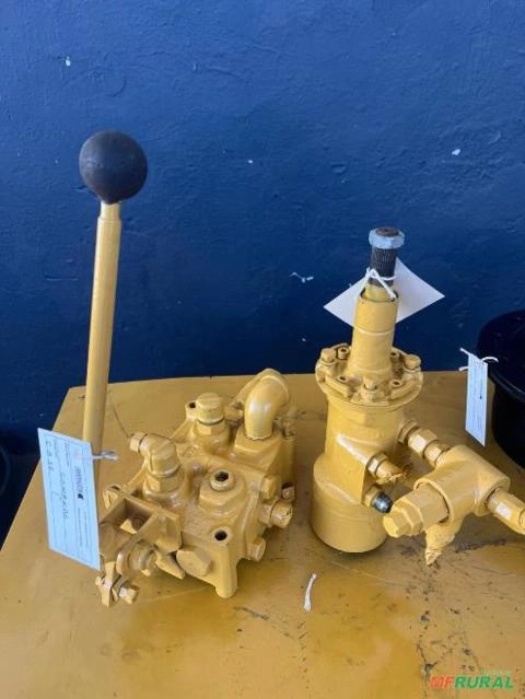 Imagem ORBITROL E COMANDO PARA ROLO COMPACTADOR Imagem ORBITROL E COMANDO PARA ROLO COMPACTADOR