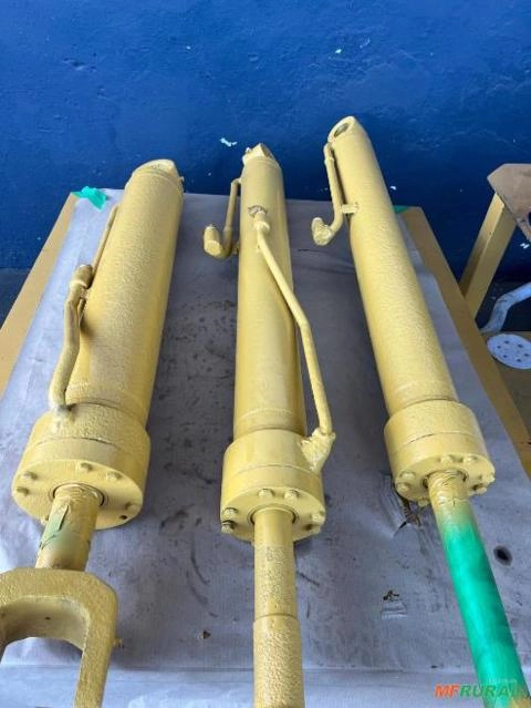 CILINDROS HIDRÁULICOS PARA PÁ CARREGADEIRA CASE W20 B E MICHIGAN 55C Imagem CILINDROS HIDRÁULICOS PARA PÁ CARREGADEIRA CASE W20 B E MICHIGAN 55C