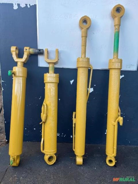 Imagem CILINDROS HIDRÁULICOS PARA PÁ CARREGADEIRA CASE W20 B E MICHIGAN 55C Imagem CILINDROS HIDRÁULICOS PARA PÁ CARREGADEIRA CASE W20 B E MICHIGAN 55C