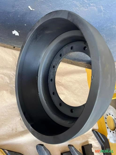 Campana de freio original da pá Carregadeira Michigan Imagem Campana de freio original da pá Carregadeira Michigan