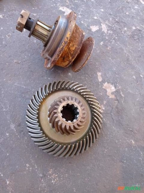 COROA E PINHAO MOTONIVELADORA HUBER 140 S 165 S Imagem COROA E PINHAO MOTONIVELADORA HUBER 140 S 165 S