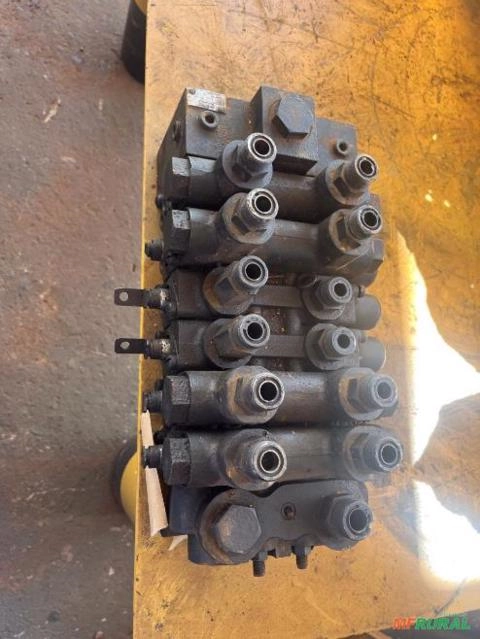 COMANDO HIDRÁULICO CASE ORIGINAL Imagem COMANDO HIDRÁULICO CASE ORIGINAL