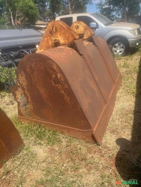 CAÇAMBA PA CARREGADEIRA CASE 621 ( AUMENTADA) Imagem CAÇAMBA PA CARREGADEIRA CASE 621 ( AUMENTADA)