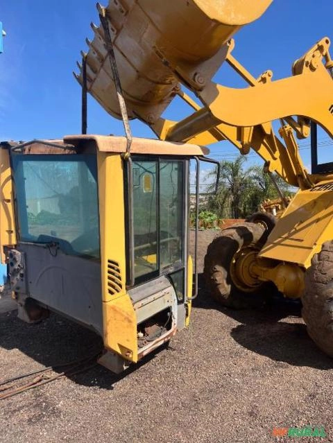 GABINE PA CARREGADEIRA VOLVO Imagem GABINE PA CARREGADEIRA VOLVO