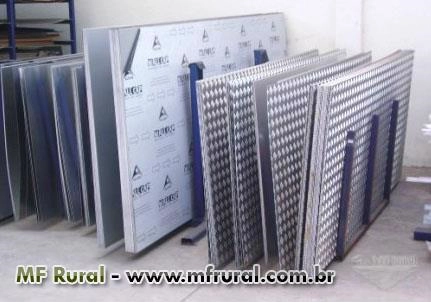 CHAPA LISA E XADREZ DE ALUMÍNIO Imagem CHAPA LISA E XADREZ DE ALUMÍNIO