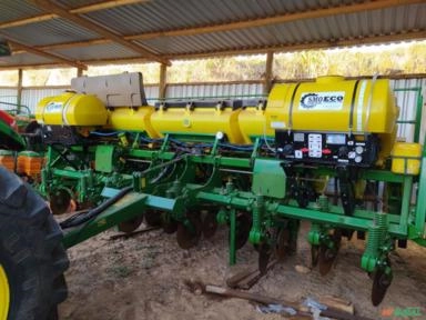 PULVERIZADOR DE LINHA DE CULTURA - ECOTANDEM 700 Imagem PULVERIZADOR DE LINHA DE CULTURA - ECOTANDEM 700