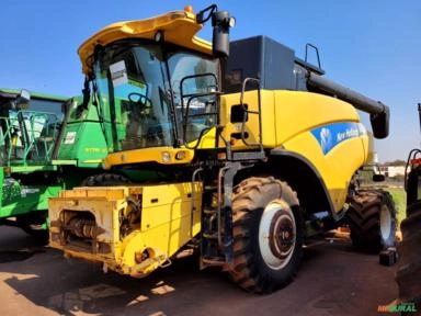 Colheitadeira New Holland 9060 Imagem Colheitadeira New Holland 9060