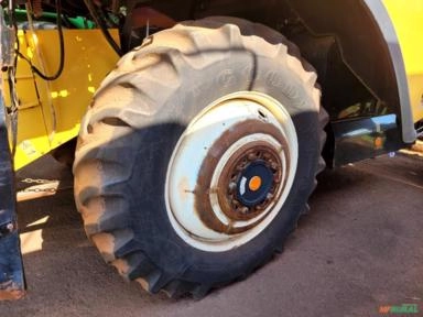 Imagem Colheitadeira New Holland 9060 Imagem Colheitadeira New Holland 9060