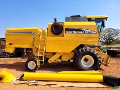 Imagem Colheitadeira New Holland TC57 Imagem Colheitadeira New Holland TC57