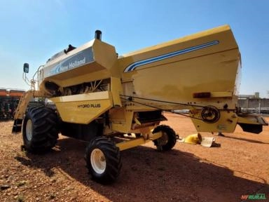 Imagem Colheitadeira New Holland TC57 Imagem Colheitadeira New Holland TC57